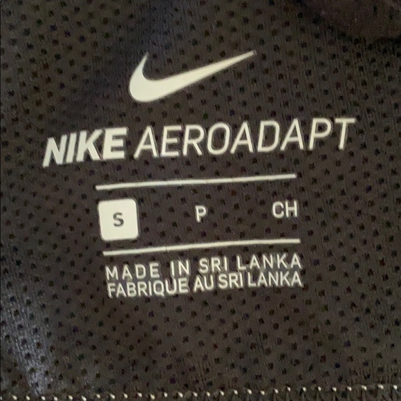 Nike Pro Aeroadapt sport bra - Picture 3 of 3